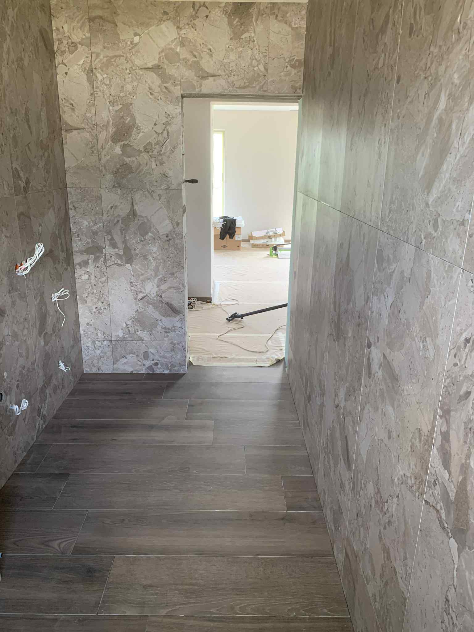 Plytelių klijavimo pavyzdys 2